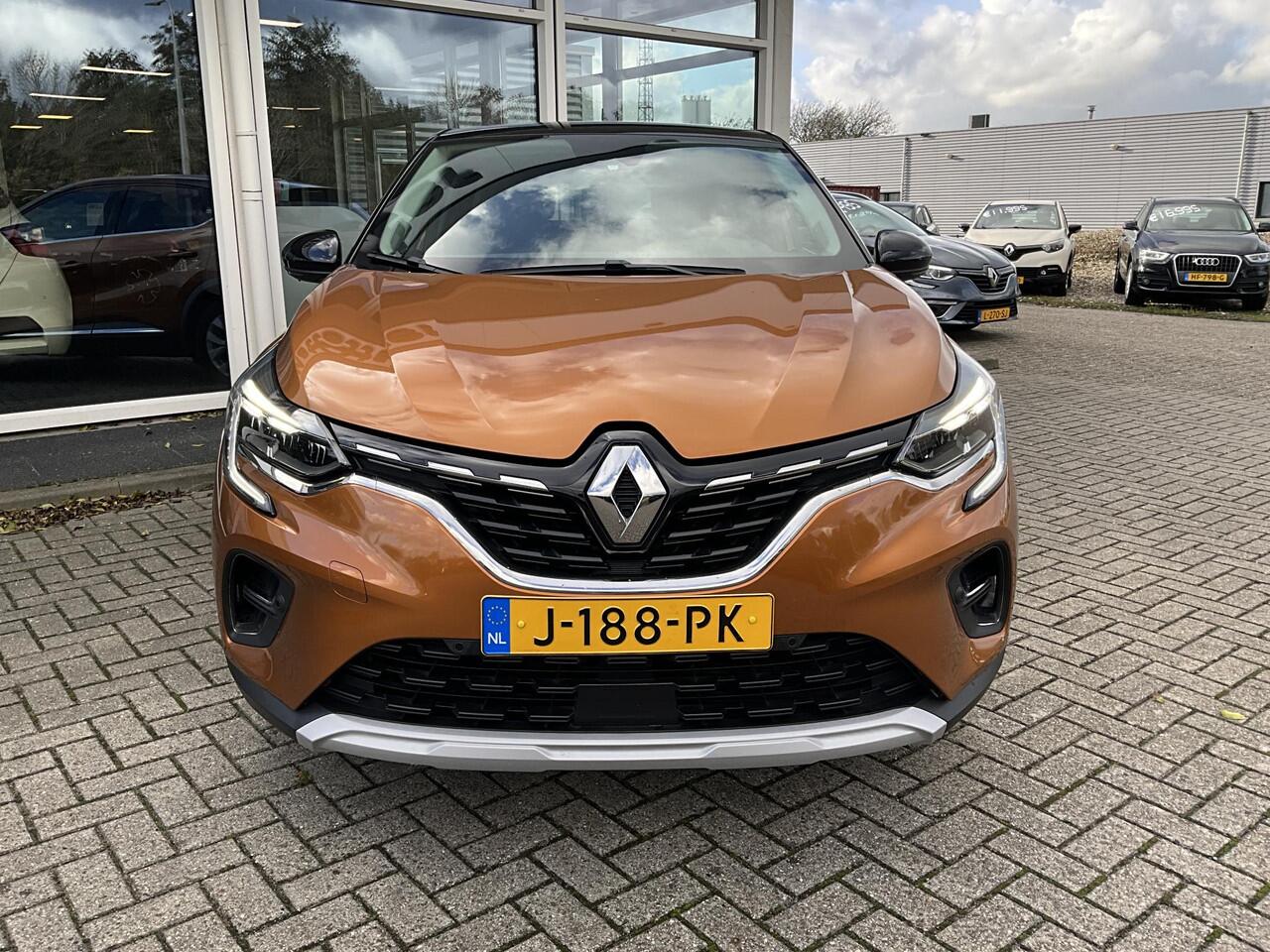 Renault CAPTUR 1.3 TCe 130 Intens Camera | Bose