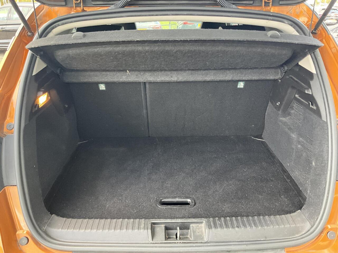 Renault CAPTUR 1.3 TCe 130 Intens Camera | Bose