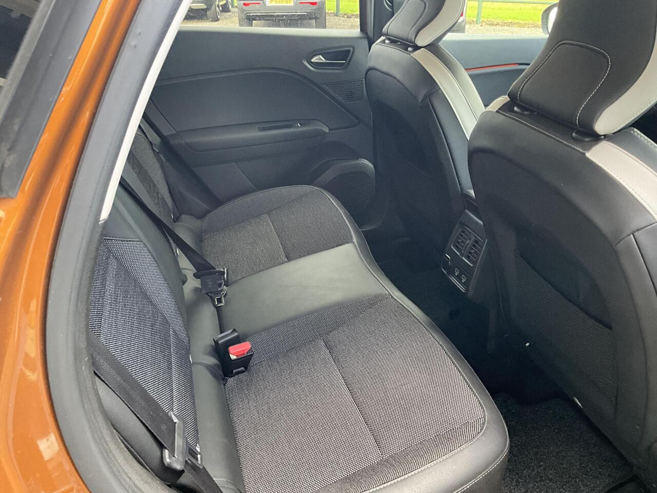 Renault CAPTUR 1.3 TCe 130 Intens Camera | Bose