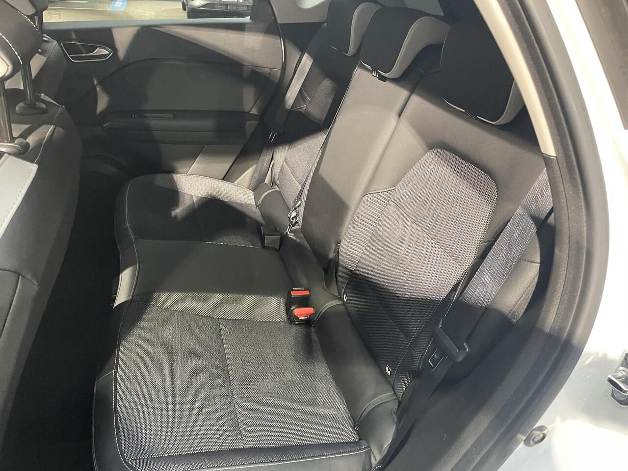 Renault CAPTUR 1.3 TCe 130 Intens Schuifdak | Climate controle | Navigatie