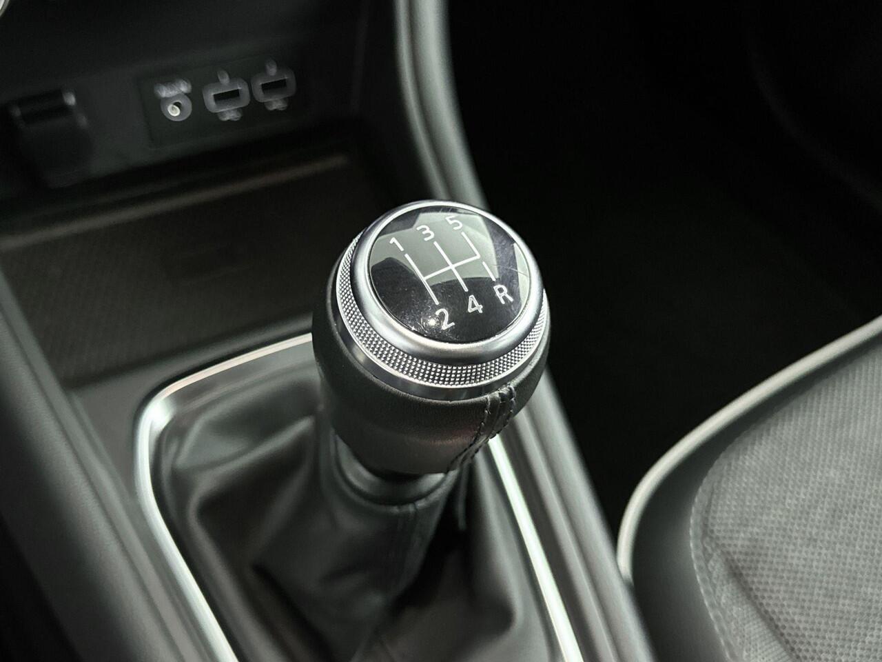 Renault CAPTUR 1.0 TCe Intens 100PK | Navigatie | Achteruitrijcamera | Climate Control | Eerste Eigenaar | Dealeronderhouden