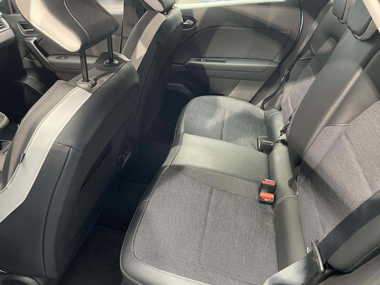 Renault CAPTUR 1.3 TCe 130 Intens | Groot Navigatie | Cruise controle adaptief