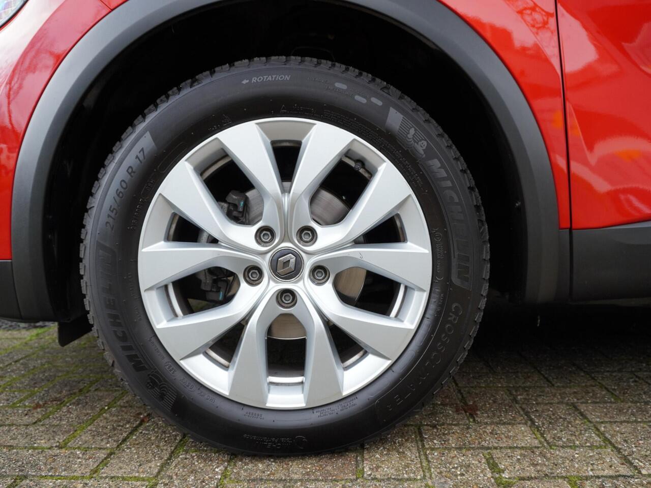 Renault CAPTUR 1.3 TCe 130 Intens AUTOMAAT / 1E EIGENAAR / DEALER ONDERHOUDEN / AFN. TREKHAAK / NAVI / CAMERA / PDC / ADAPT. CRUISE / BLINDSPOT / E-SHIFTER / STUURV. / APPLE CARPLAY / ANDROID AUTO / 17'' ALL-SEASON