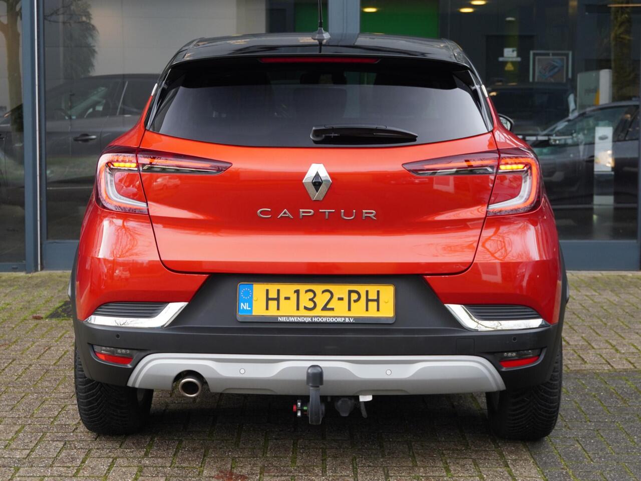 Renault CAPTUR 1.3 TCe 130 Intens AUTOMAAT / 1E EIGENAAR / DEALER ONDERHOUDEN / AFN. TREKHAAK / NAVI / CAMERA / PDC / ADAPT. CRUISE / BLINDSPOT / E-SHIFTER / STUURV. / APPLE CARPLAY / ANDROID AUTO / 17'' ALL-SEASON