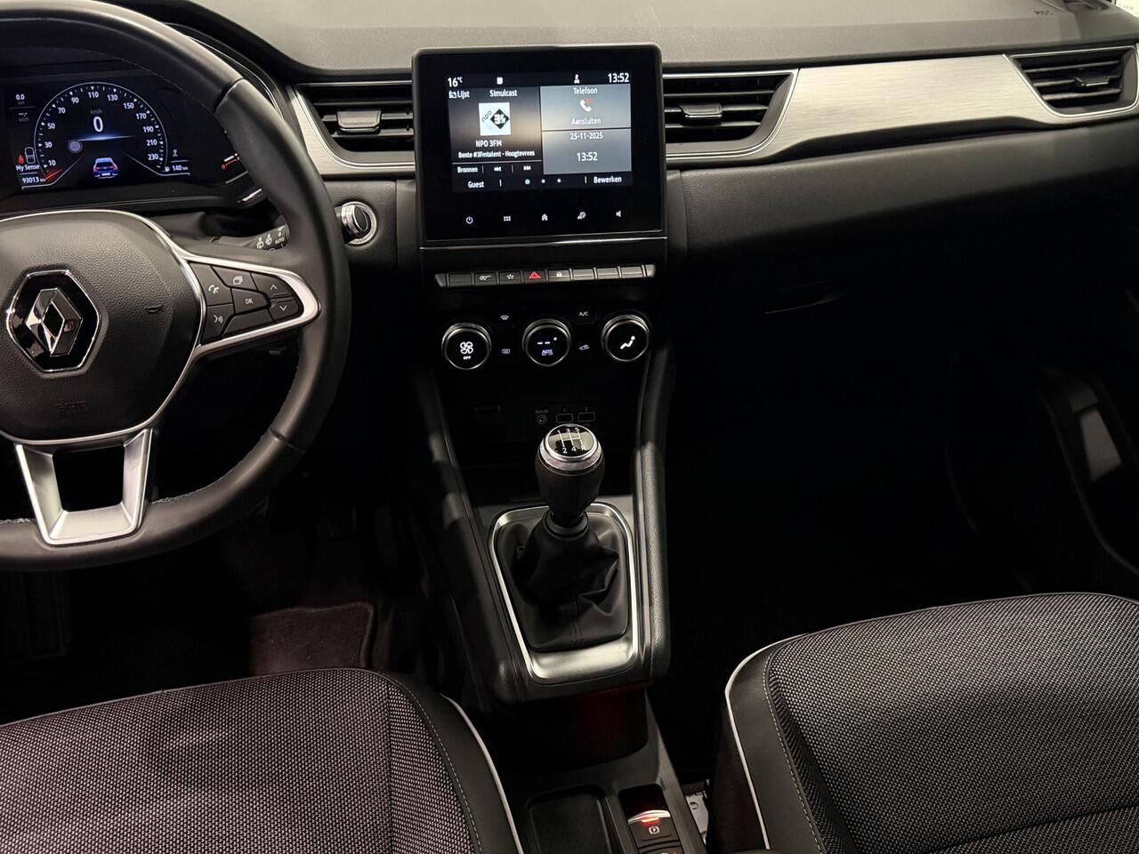 Renault CAPTUR 1.0 TCe 100 Intens | Trekhaak | Climate Control | Cruise Control | Parkeersensoren | Lichtmetalen velgen 17" | Apple Carplay/Android Auto