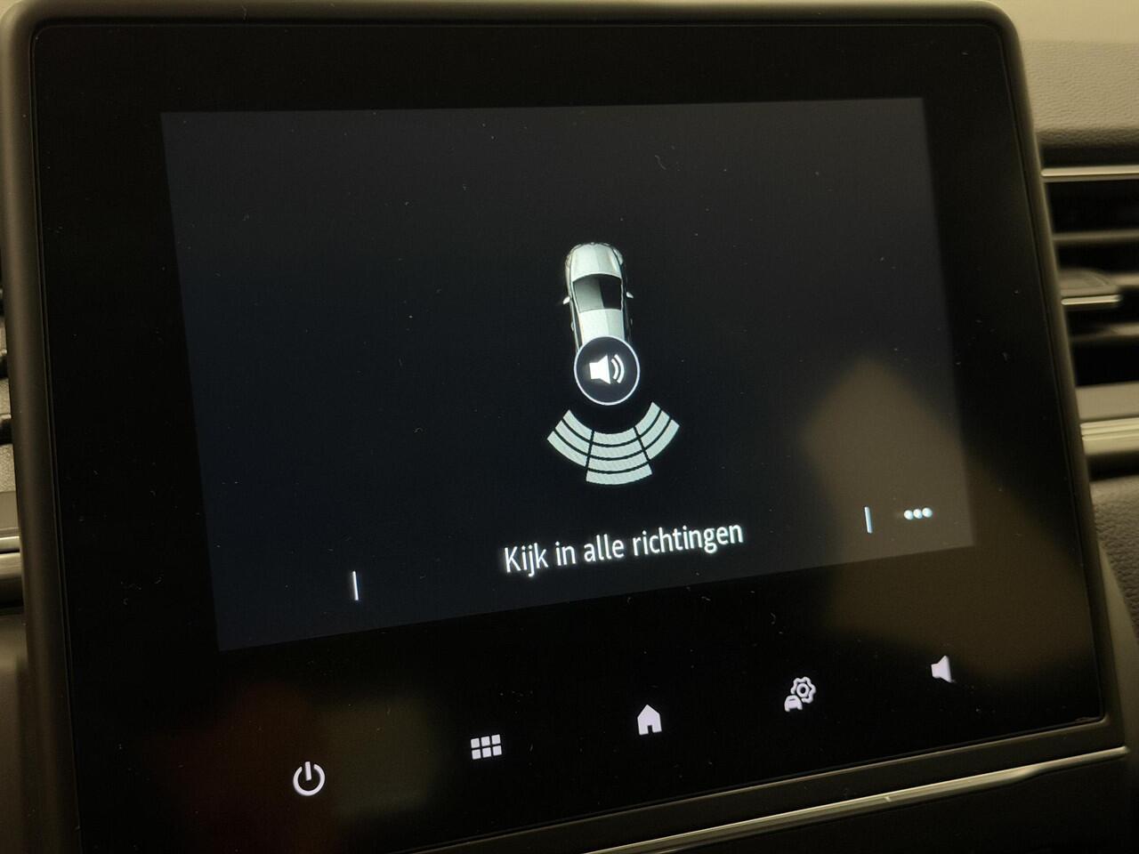 Renault CAPTUR 1.0 TCe 100 Intens | Trekhaak | Climate Control | Cruise Control | Parkeersensoren | Lichtmetalen velgen 17" | Apple Carplay/Android Auto