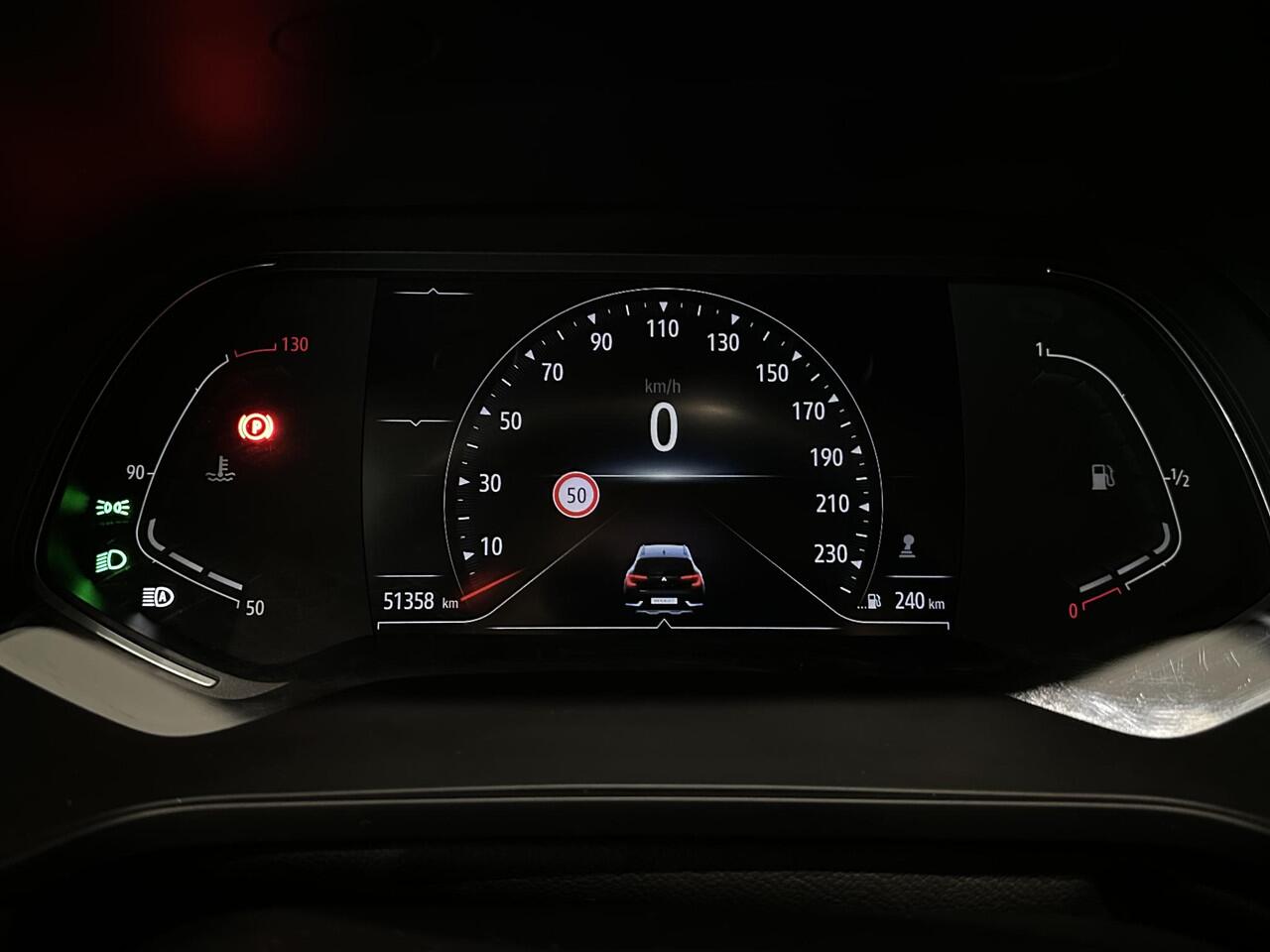 Renault CAPTUR 1.0 TCe 100 Intens | Navigatie | Climate Control | Cruise Control | Parkeersensoren | Lichtmetalen velgen 17" | Apple Carplay/Android Auto