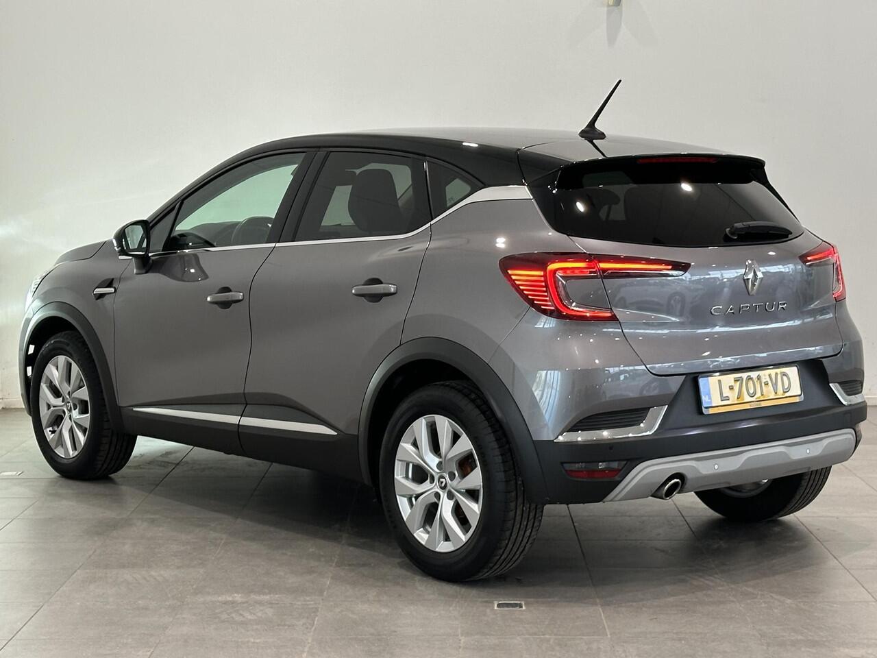 Renault CAPTUR 1.0 TCe 100 Intens | Navigatie | Climate Control | Cruise Control | Parkeersensoren | Lichtmetalen velgen 17" | Apple Carplay/Android Auto