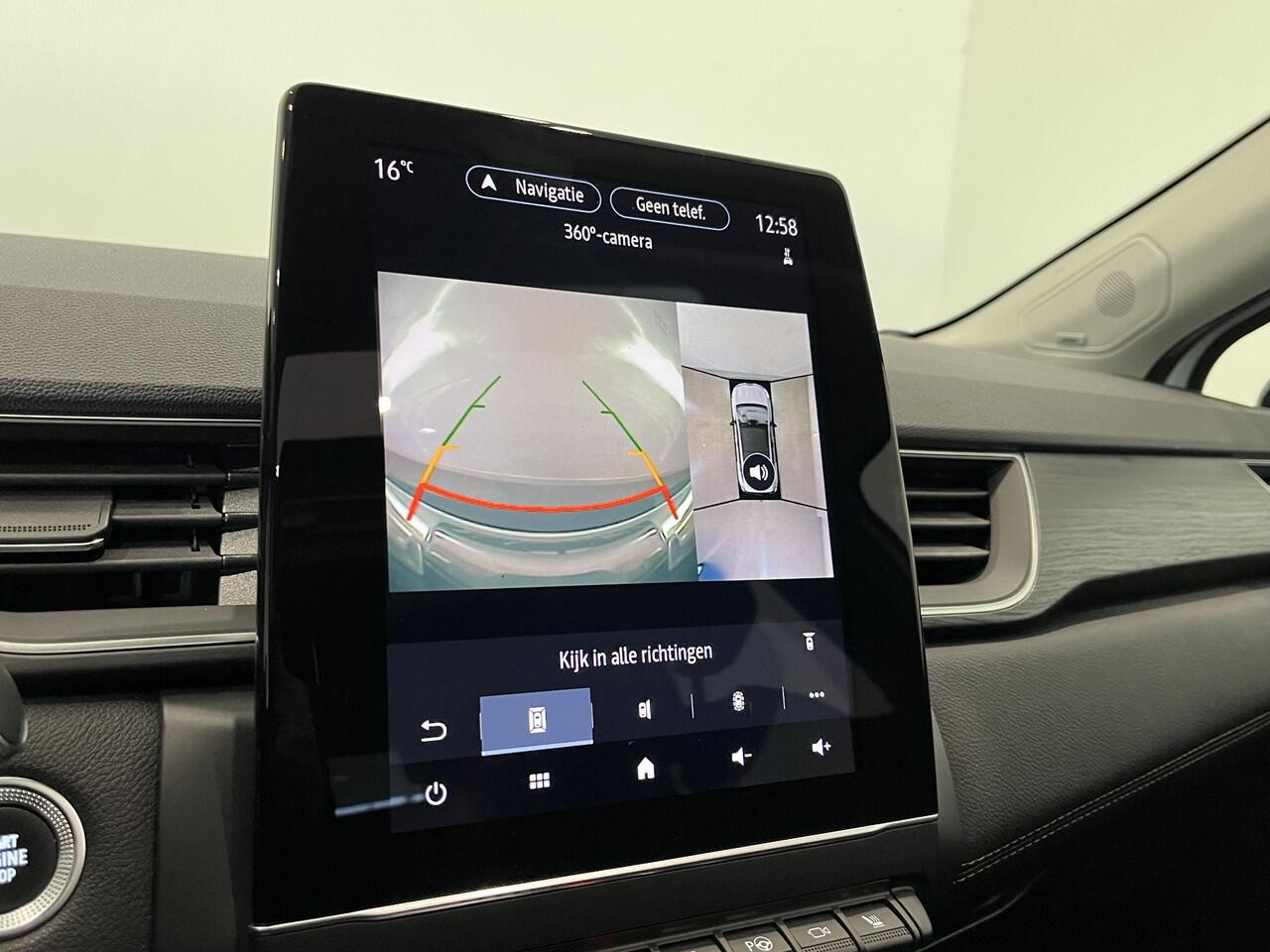 Renault CAPTUR 1.3 TCe 155 EDC Initiale Paris | Trekhaak | Panoramadak | Leder | Navigatie 9,3" | Climate Control | Cruise Control | Lichtmetalen velgen 18" | Apple Carplay/Android Auto