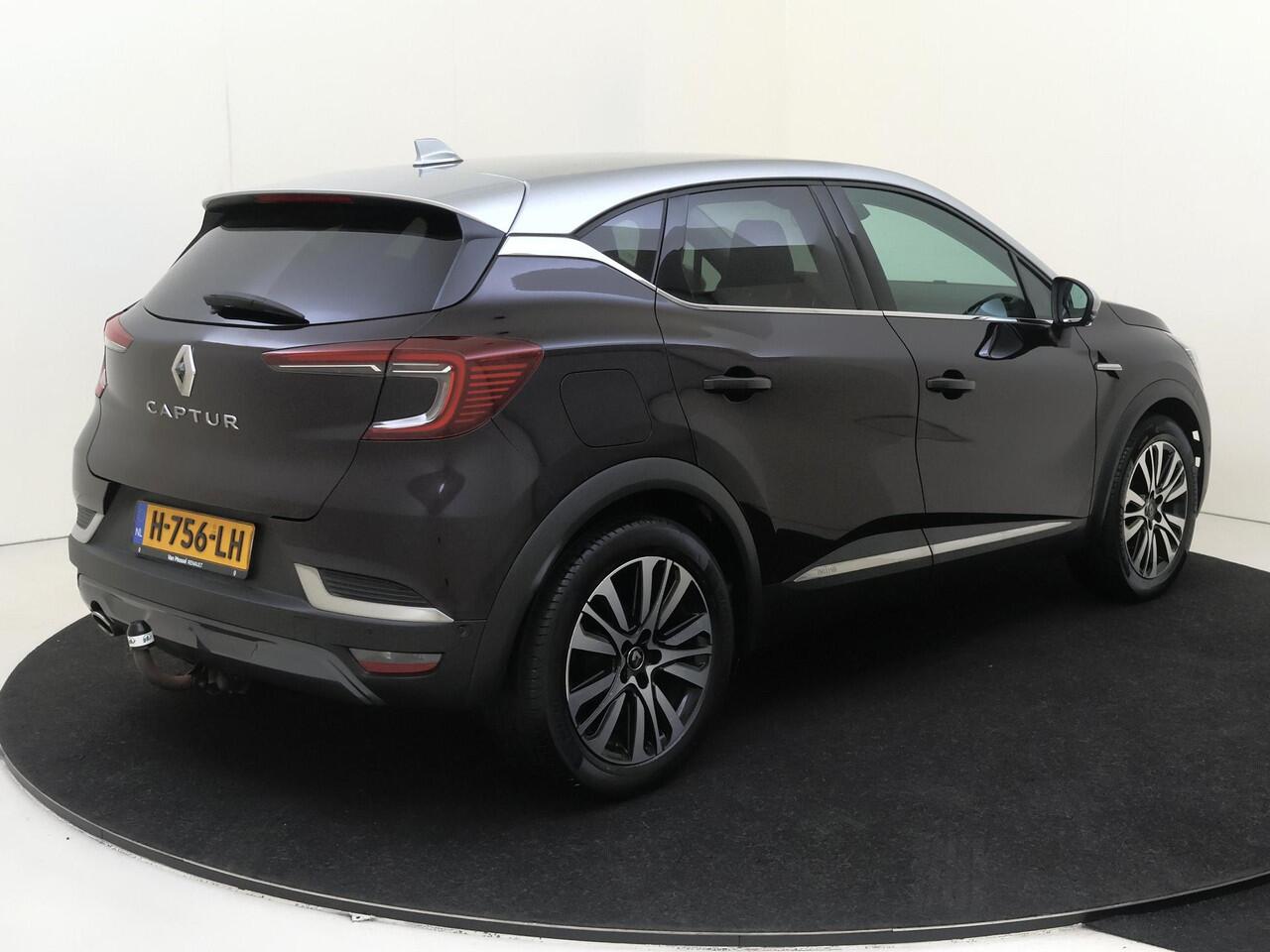 Renault CAPTUR 1.3 TCe 130PK Initiale Paris | Trekhaak | Lederen Bekleding | Stoel- & Stuurwielverwarming | BOSE Premium Sound | 360-graden Camera | Adaptieve Cruise Control incl. Stuurhulp | 9,3" Full-Map Navigatie | Apple Carplay & Android Auto