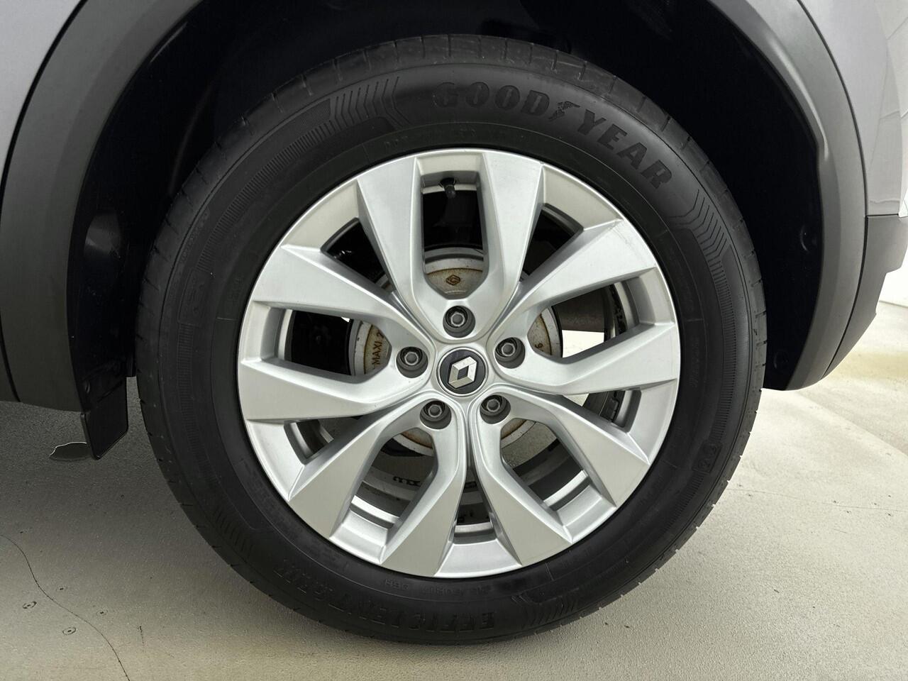 Renault CAPTUR 1.0 TCe Intens 100PK | Parkeersensoren | Climate Control | Lichtmetalen Velgen | Cruise Control | Apple CarPlay & Android Auto