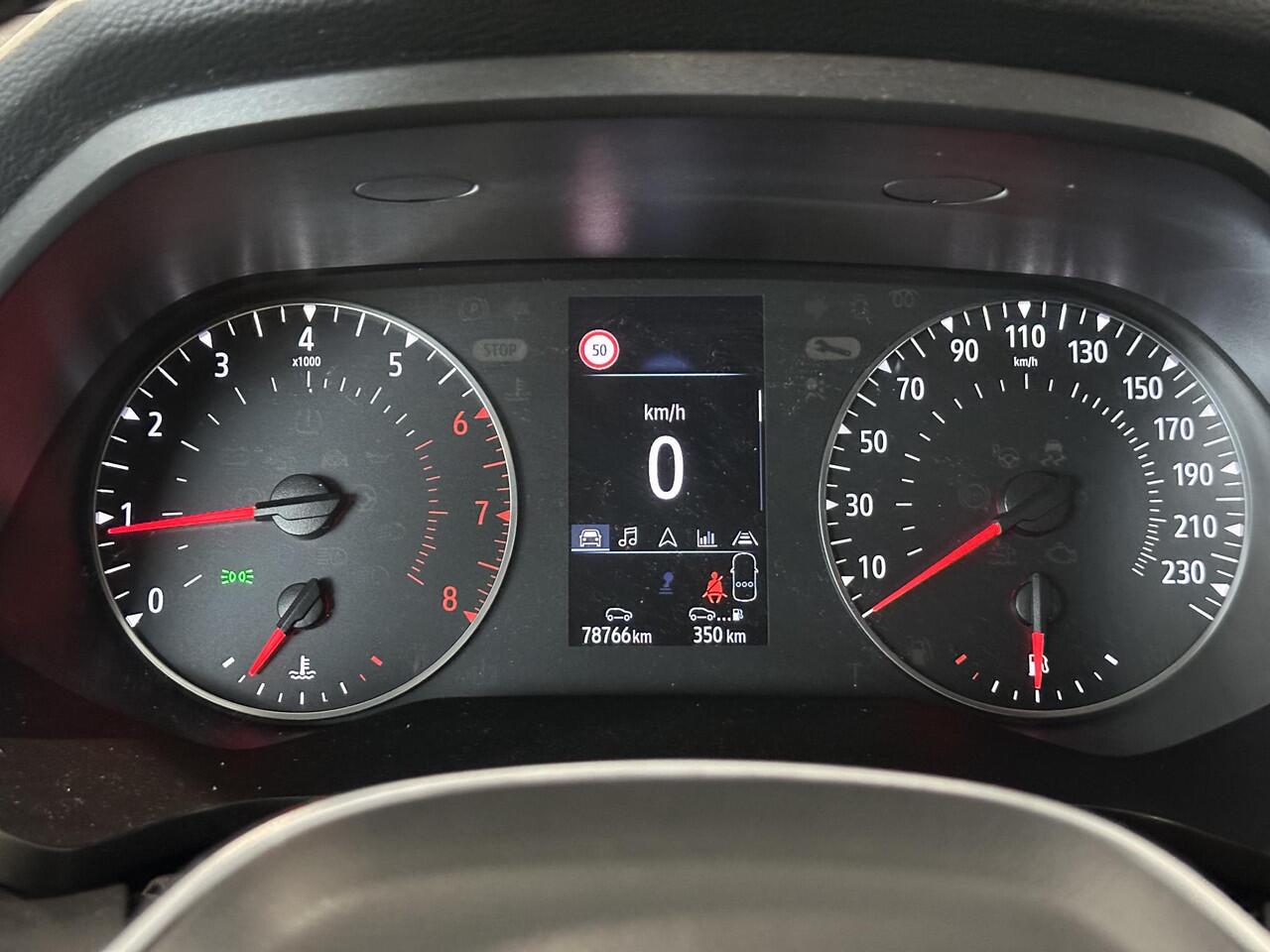 Renault CAPTUR 1.0 TCe 90 Zen NAVIGATIE | TREKHAAK | PARKEERSENSOREN VOOR-/ACHTER | ACHTERUITRIJCAMERA