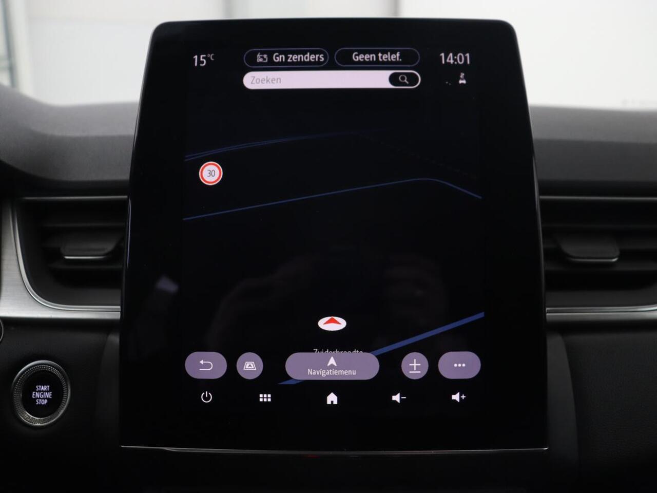 Renault CAPTUR 1.0 TCe Edition One | Trekhaak | 360 Camera | Carplay | Keyless | Navigatie | Half leder | Park Assist | Climate control | Dodehoek detectie | Cruise control | Bluetooth