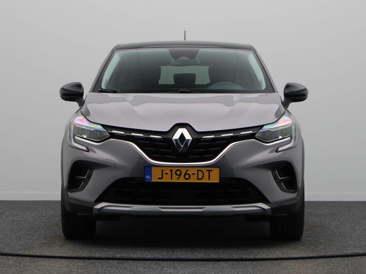 Renault CAPTUR TCe 100pk Intens | Parkeersensoren voor en achter | Elektronische klimaatregeling | Cruise control | Lichtmetalen velgen | Navigatie |