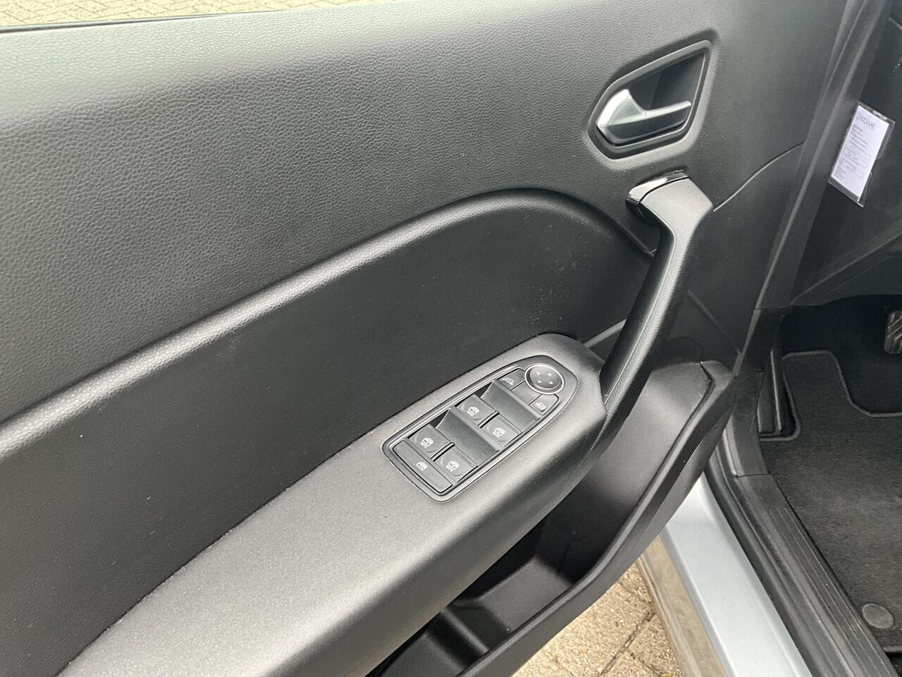 Renault CAPTUR 1.3 TCe 130 Zen CAMERA