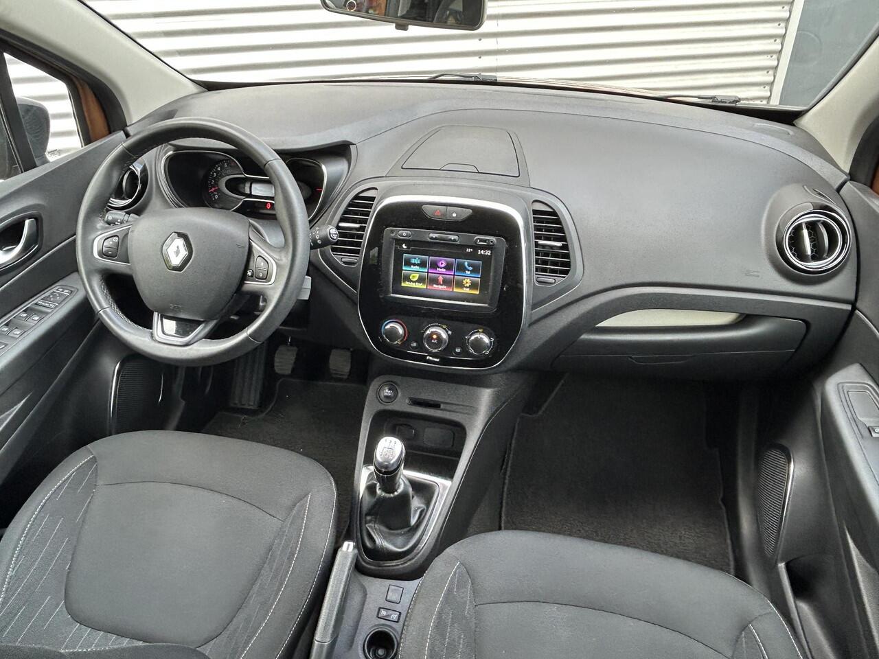 Renault CAPTUR 0.9 TCe Limited | Navi | PDC | Cruise Control |