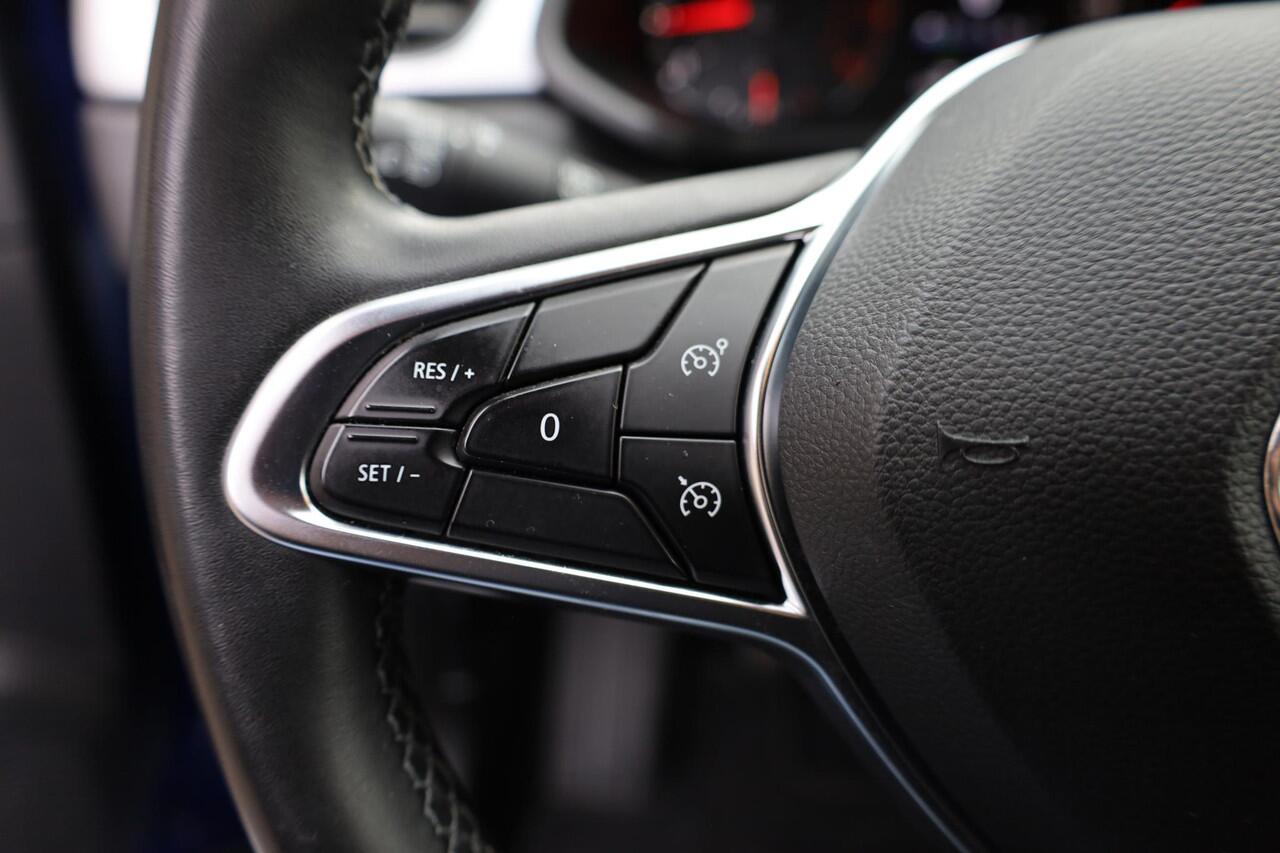 Renault CAPTUR 1.0 TCe 100 TREKHAAK CARPLAY CAMERA NAVI CLIMA CRUISE LANE-ASSIST NAP 2XPDC