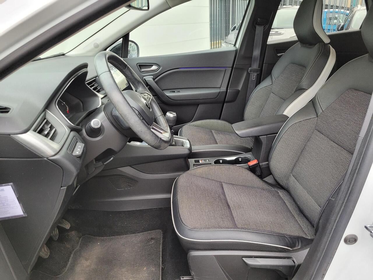 Renault CAPTUR 1.0 TCe 100 Intens (Hoge Zit) | 1e Eigenaar | Dealer Onderhouden | Navigatie+Camera