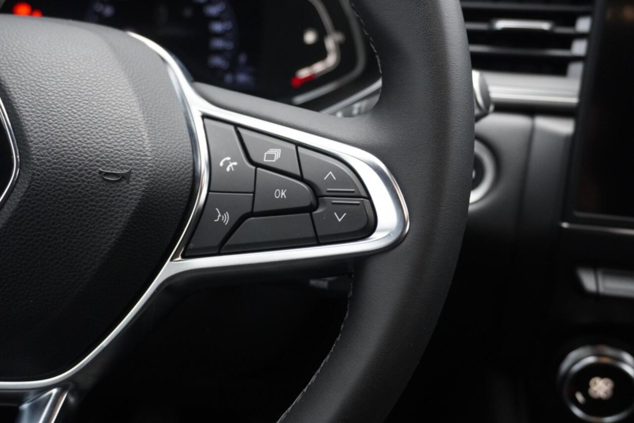 Renault CAPTUR 1.0 TCe Intens Trekhaak | Led | Keyless | Clima | CarPlay | NAP