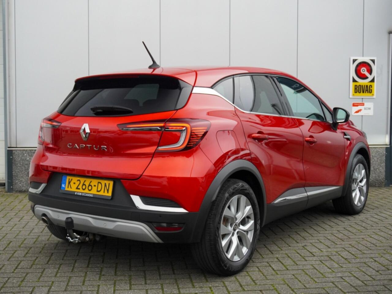 Renault CAPTUR 1.0 TCe Intens Trekhaak | Led | Keyless | Clima | CarPlay | NAP