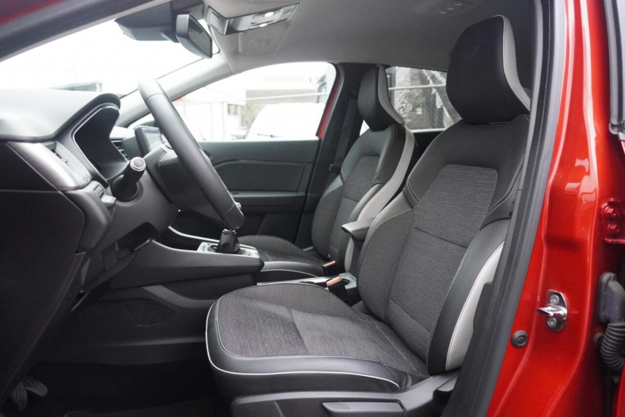 Renault CAPTUR 1.0 TCe Intens Trekhaak | Led | Keyless | Clima | CarPlay | NAP