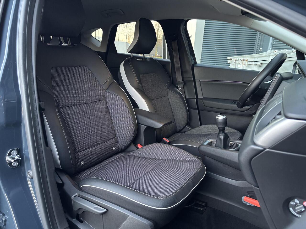 Renault CAPTUR 1.0 TCe 100 Intens NL-Auto incl. Trekhaak!