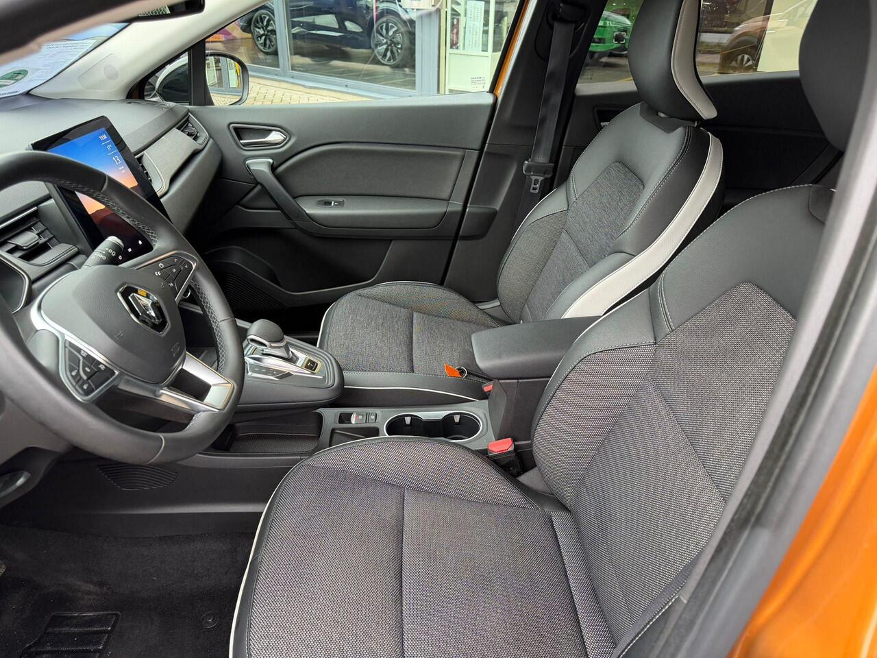 Renault CAPTUR E-Tech Plug-in Hybrid 160 Intens | Automaat | NL-Auto | 1e eigenaar | Trekhaak |