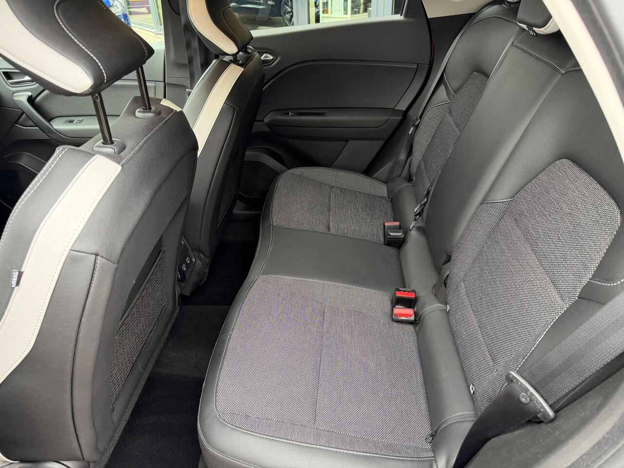 Renault CAPTUR E-Tech Plug-in Hybrid 160 Intens | Automaat | NL-Auto | 1e eigenaar | Trekhaak |