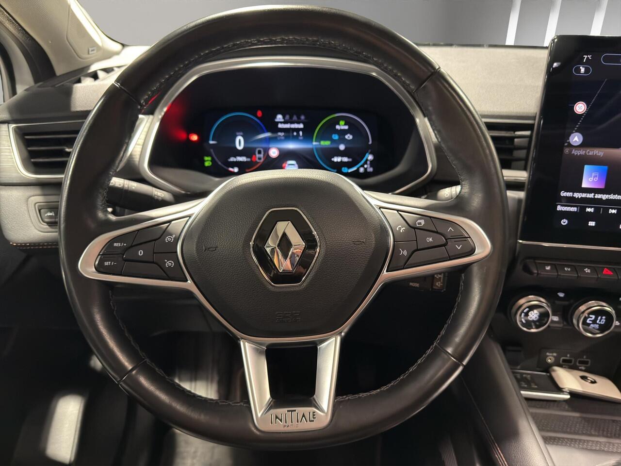 Renault CAPTUR E-TECH Plug-in Hybrid Initiale Panoramadak | Leder | Bose | 360 Camera | Two Tone Dak |
