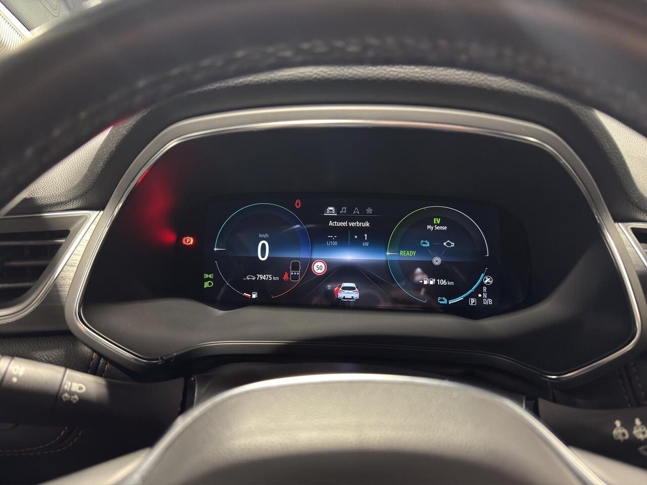 Renault CAPTUR E-TECH Plug-in Hybrid Initiale Panoramadak | Leder | Bose | 360 Camera | Two Tone Dak |