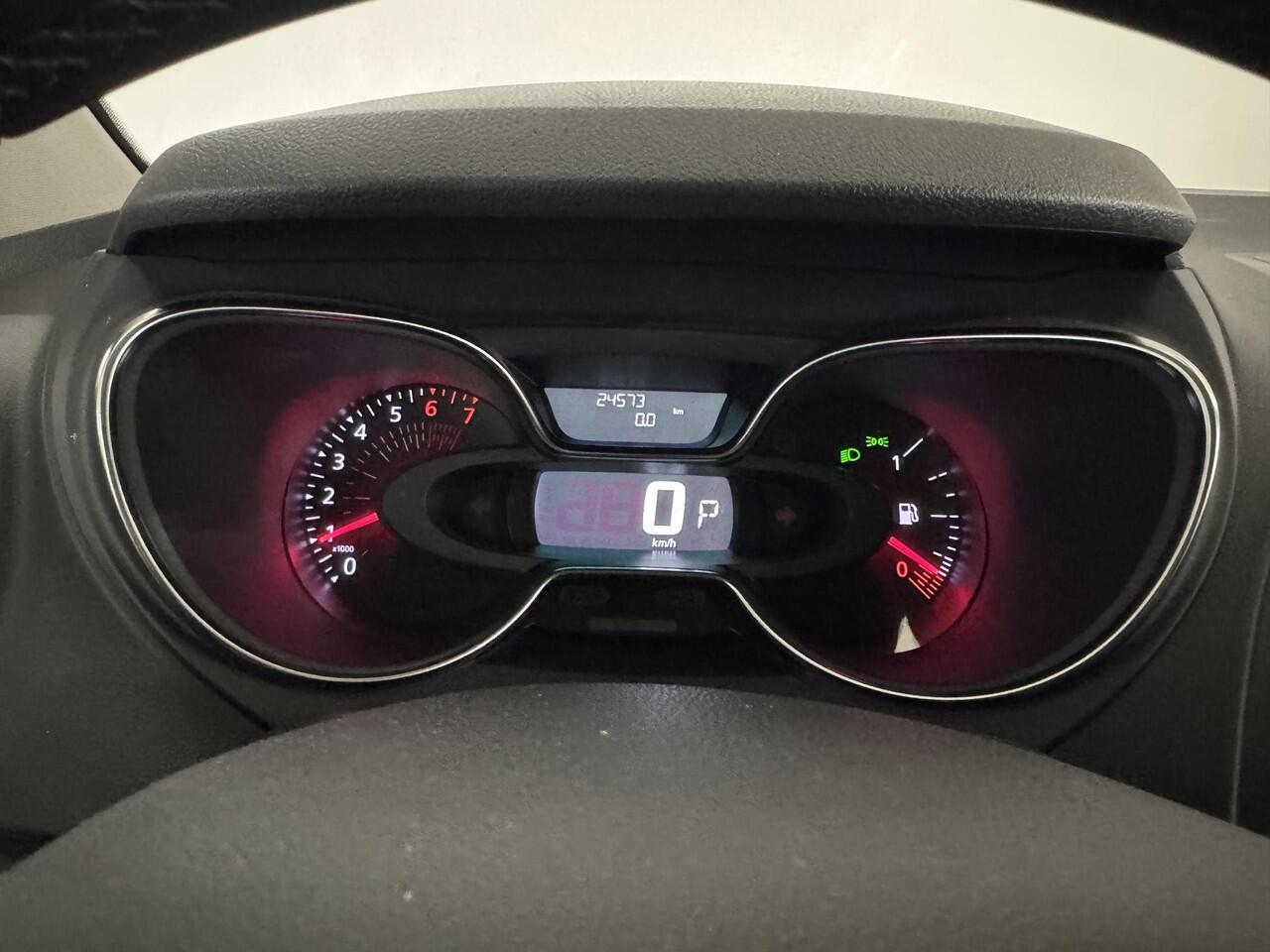 Renault CAPTUR 1.3 TCe Intens | Navigatie | Achteruitrijcamera | Stoelverwarming | Climate Control |