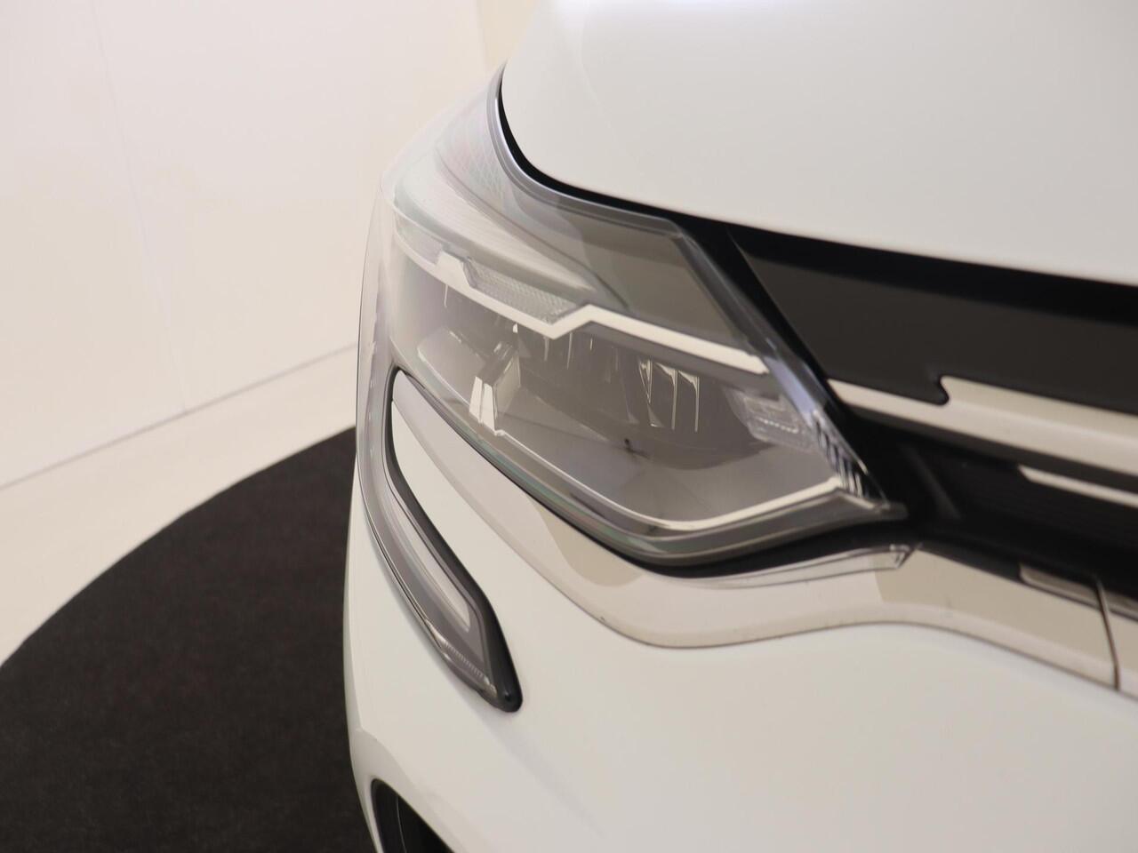 Renault CAPTUR 1.3 TCe 130 Initiale Paris | Camera | Trekhaak | Panoramadak