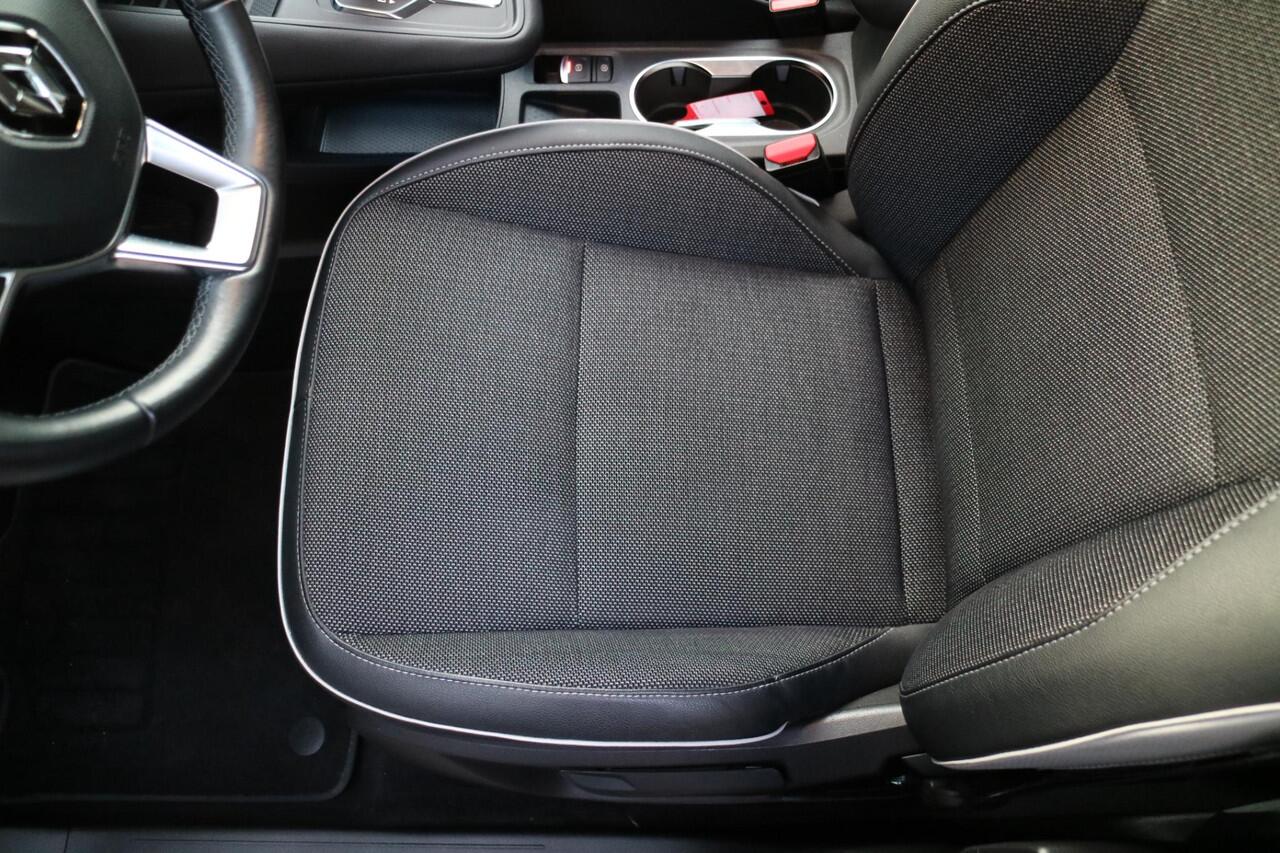 Renault CAPTUR 1.3 TCe 155 Intens | Automaat! | Trekhaak! | Camera |