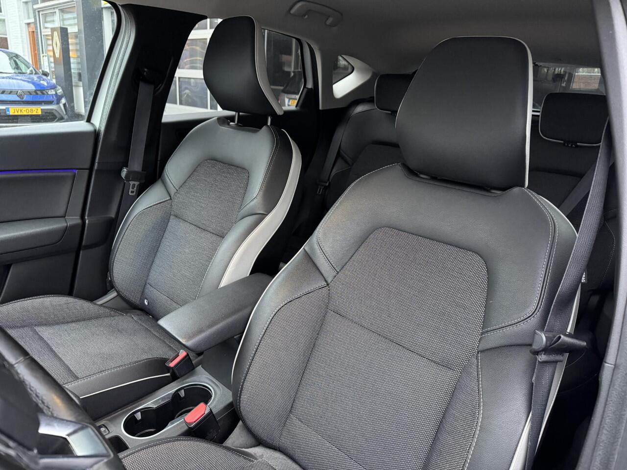 Renault CAPTUR 1.3 TCe 130 Intens+Pack Camera!!