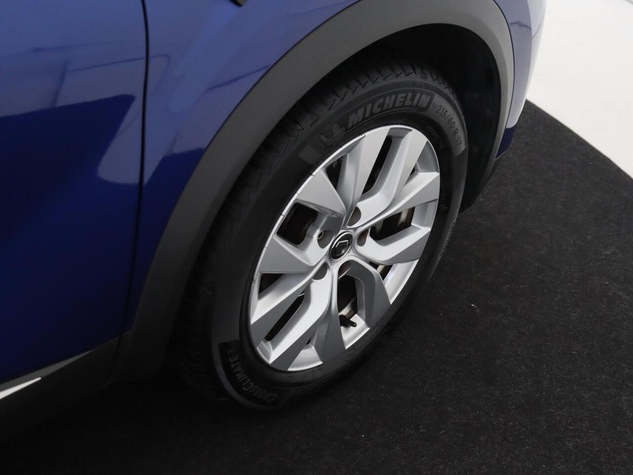 Renault CAPTUR 1.3 TCe 130 Initiale Paris Apple Carplay/Android Auto | Cruise control adaptief | Electronic climate control |LED koplampen | lichtmetalen velgen 18"| luxe lederen bekleding | navigatiesysteem full map | voorstoelen verwarmd