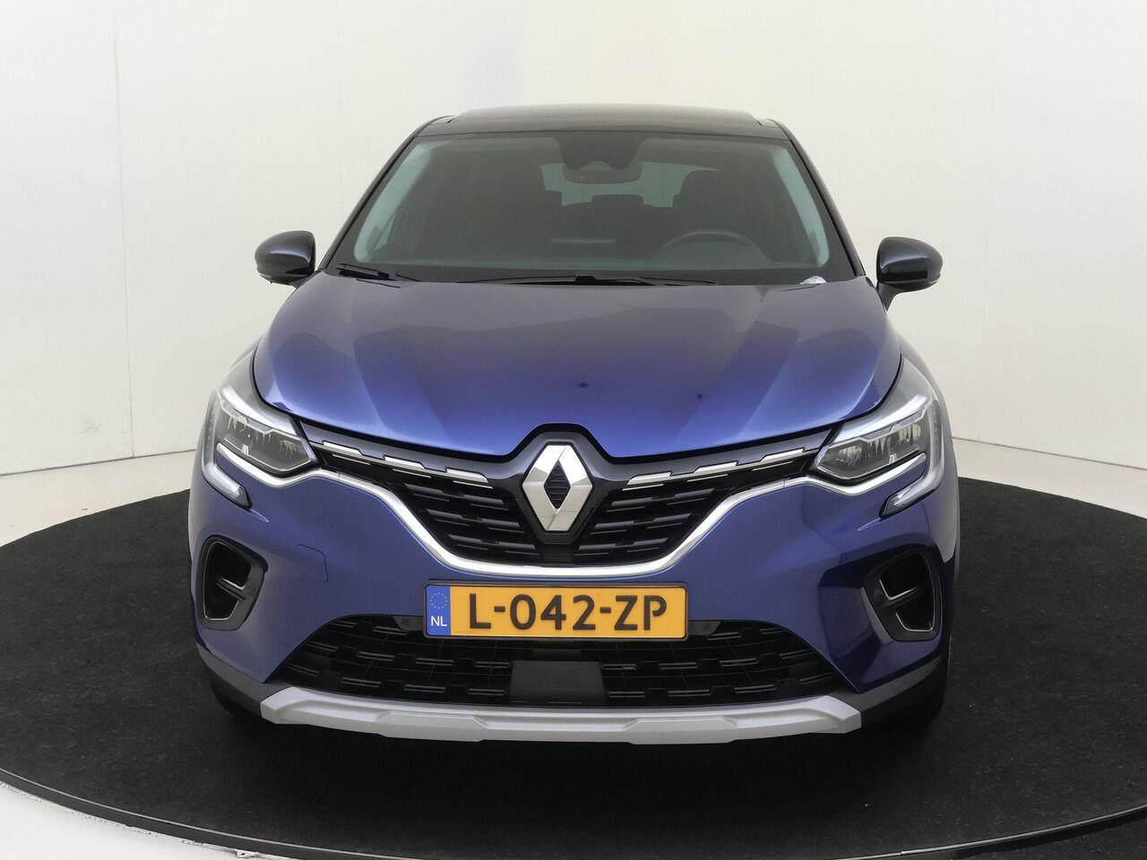 Renault CAPTUR 1.3 TCe 130 Initiale Paris Apple Carplay/Android Auto | Cruise control adaptief | Electronic climate control |LED koplampen | lichtmetalen velgen 18"| luxe lederen bekleding | navigatiesysteem full map | voorstoelen verwarmd