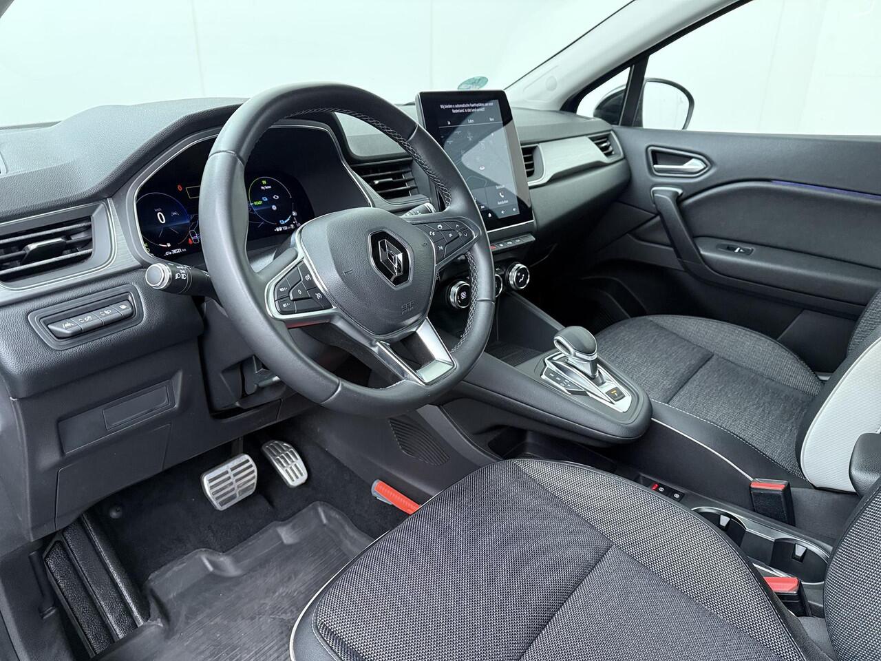 Renault CAPTUR 1.6 E-Tech Plug-in Hybrid 160 Intens | 160 PK | SoH 82% | Automaat | Climate control | Achteruitrijcamera | Cruise control | LED verlichting |