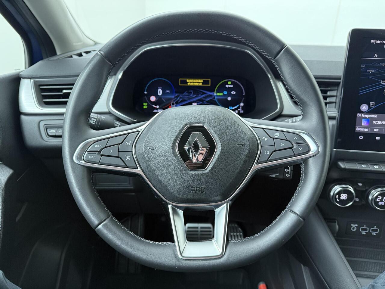 Renault CAPTUR 1.6 E-Tech Plug-in Hybrid 160 Intens | 160 PK | SoH 82% | Automaat | Climate control | Achteruitrijcamera | Cruise control | LED verlichting |