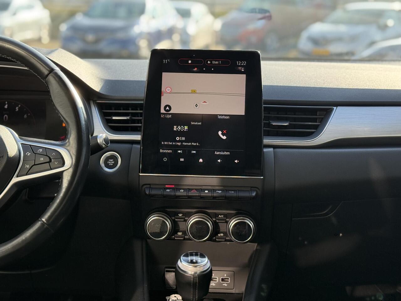 Renault CAPTUR 1.0 TCe 100 Intens | NAP | 360 graden camera | Navigatie groot | Climate Control | DAB | Key-less |