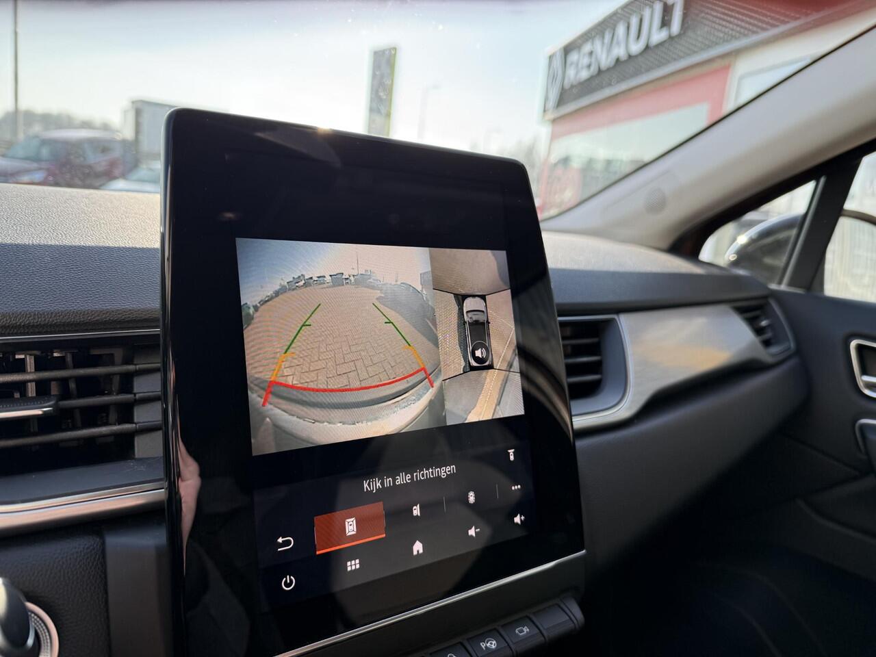 Renault CAPTUR 1.0 TCe 100 Intens | NAP | 360 graden camera | Navigatie groot | Climate Control | DAB | Key-less |