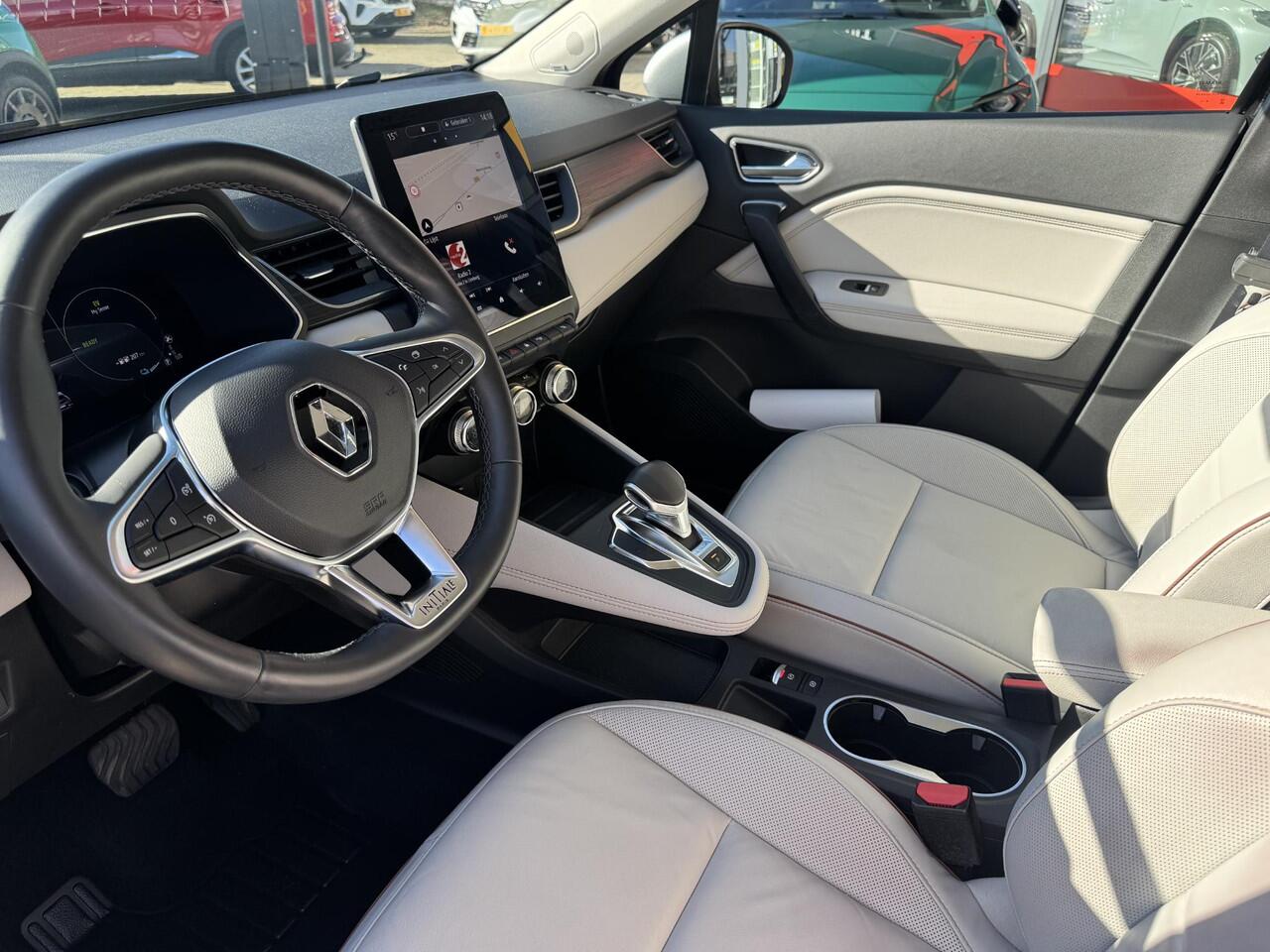 Renault CAPTUR E-Tech Plug-in Hybrid 160 Initiale Paris