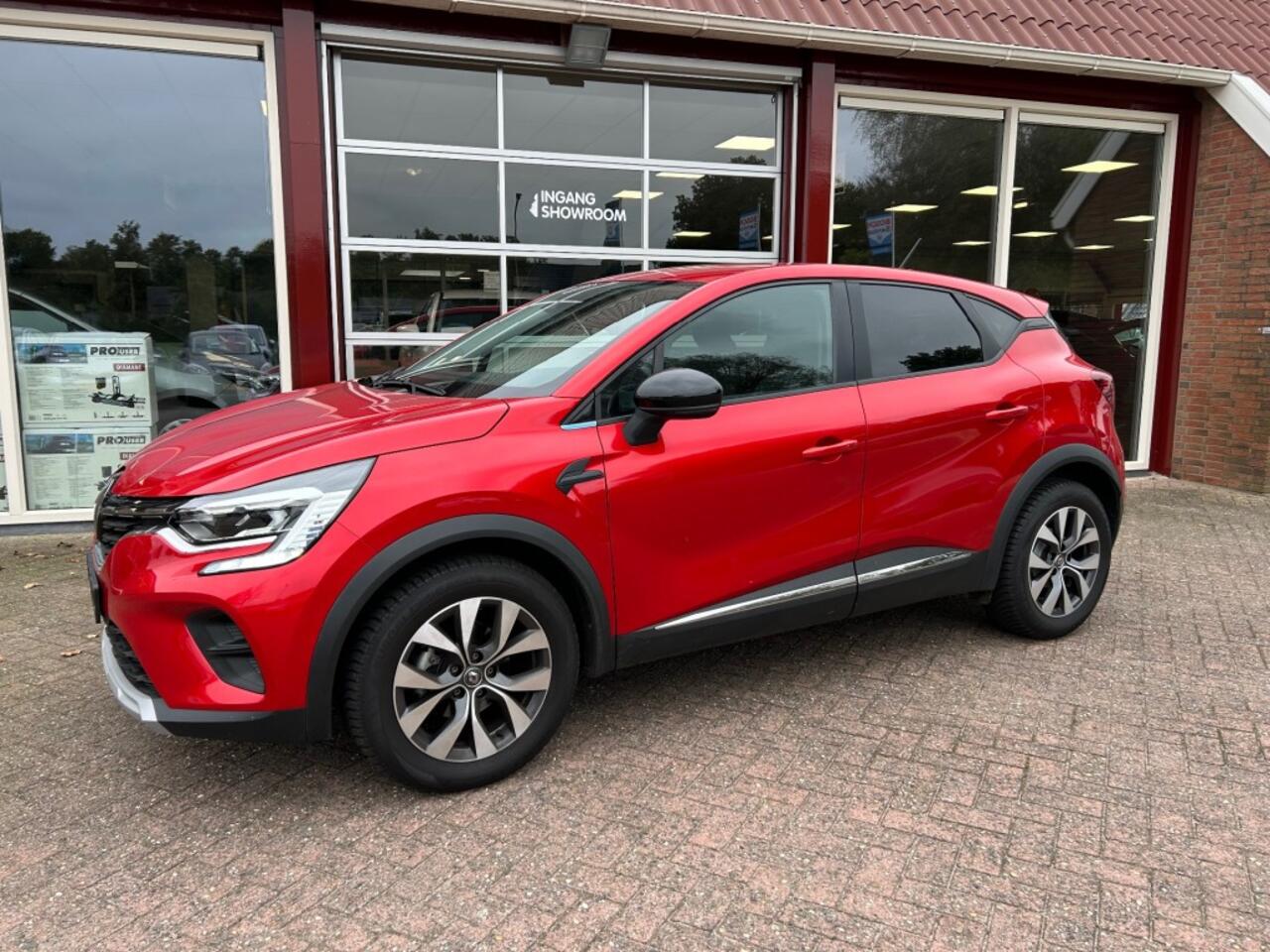 Renault CAPTUR 1.0 TCe INTENS AIRCO/ECC/PDC/RADIO/NAVIGATIE/4 S. BANDEN