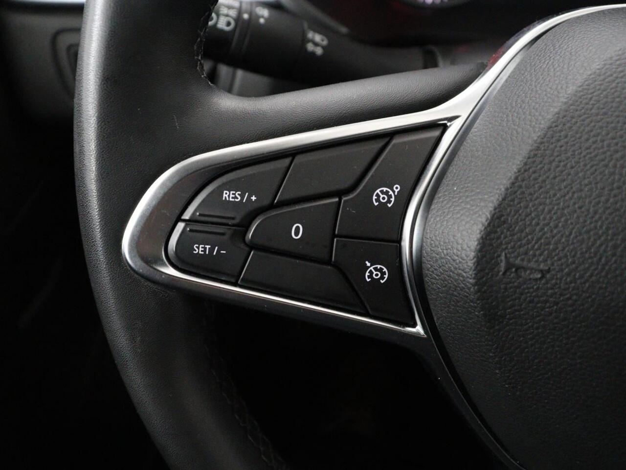 Renault CAPTUR 1.0 TCe 100 Zen | Carplay | Cruise control | Full LED | Airco | DAB | Lichtsensor | Bluetooth