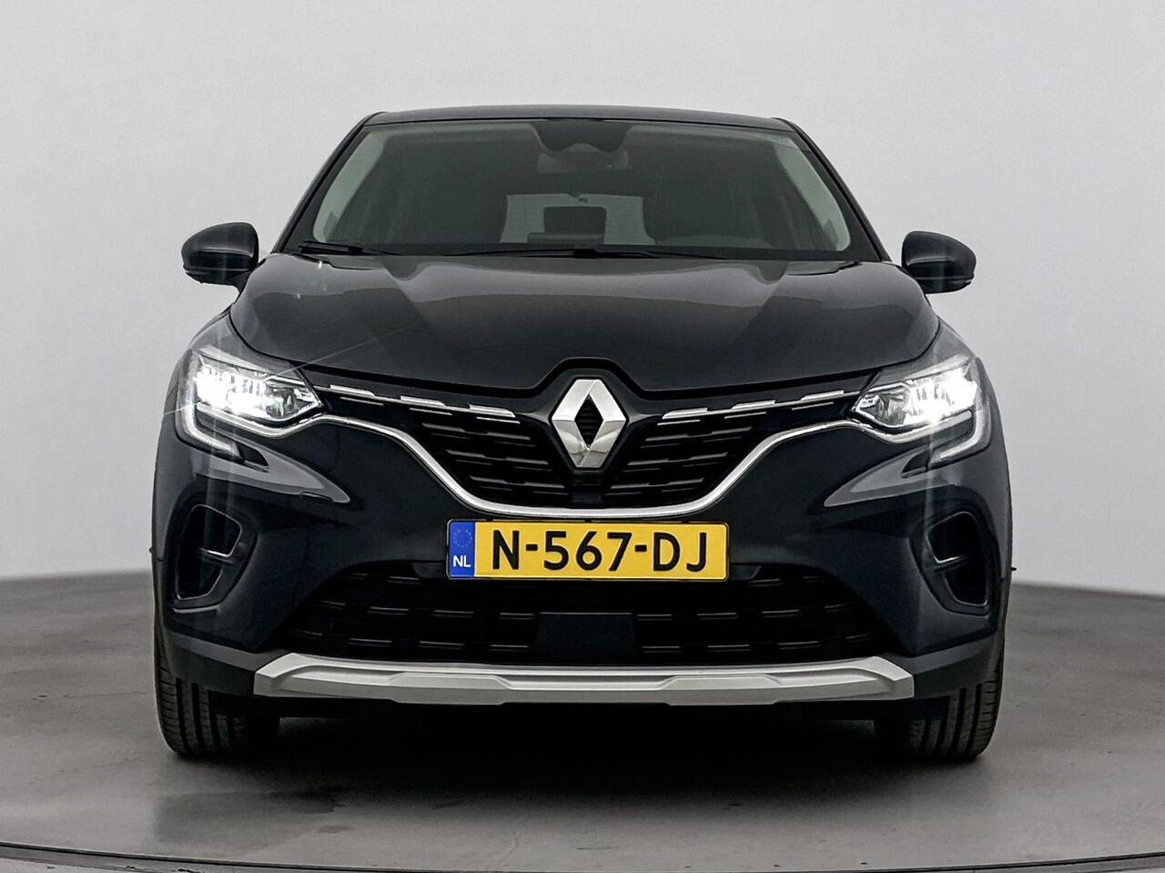 Renault CAPTUR 1.6 E-Tech Plug-in Hybrid 160Pk Intens | Navigatie | Apple & Android Carplay | Parkeersensoren Voor & Achter | Achteruitrijcamera | Climate Control | Trekhaak | Cruise Control & Snelheidsbegrenzer | Keyless Entry |