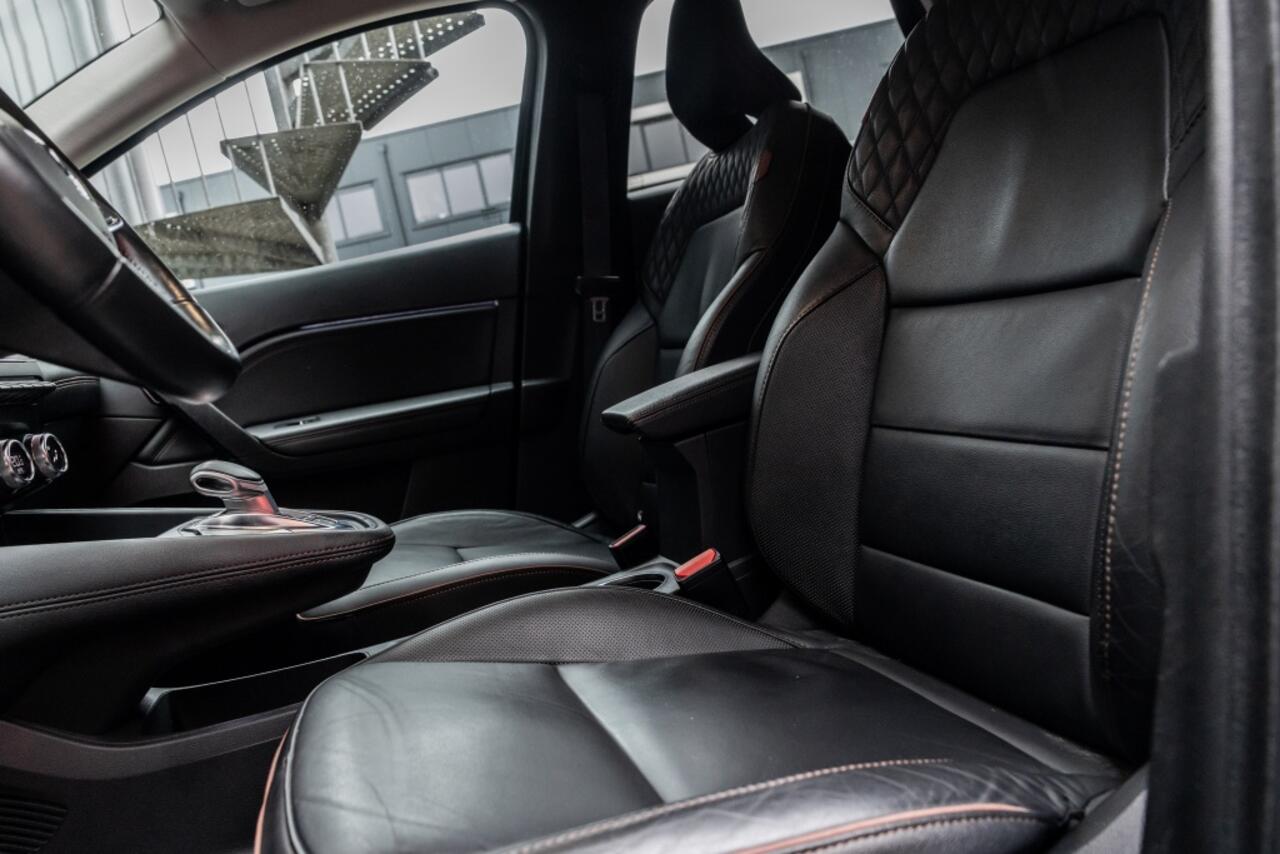 Renault CAPTUR 1.3 TCe Init. Paris | Stoel/Stuur verw | 360 Cam