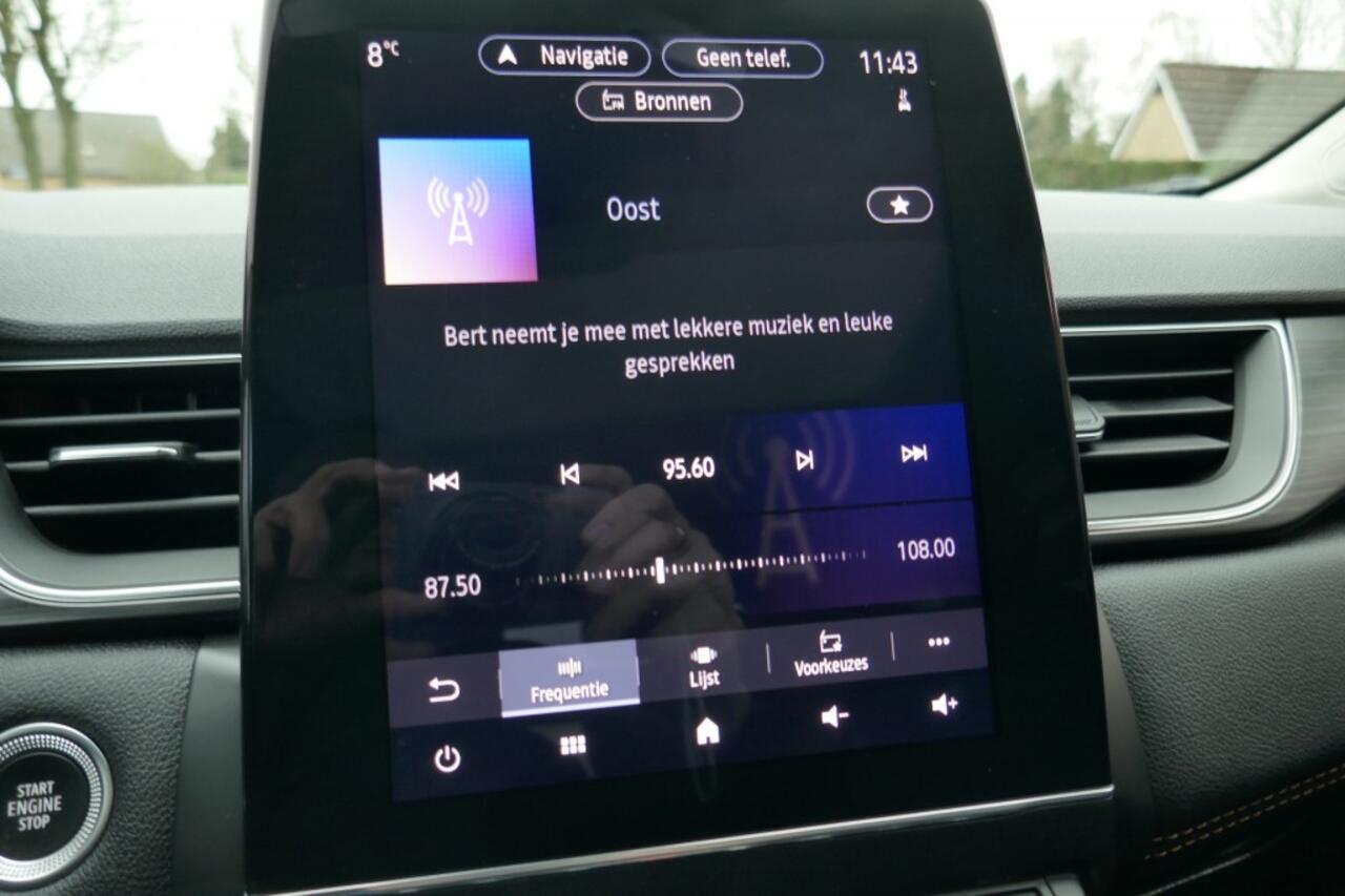 Renault CAPTUR 1.3 TCE INITIALE PARIS 154 PK ELEKTR/SCHUIFDAK / CAMERA 360 / LEDER