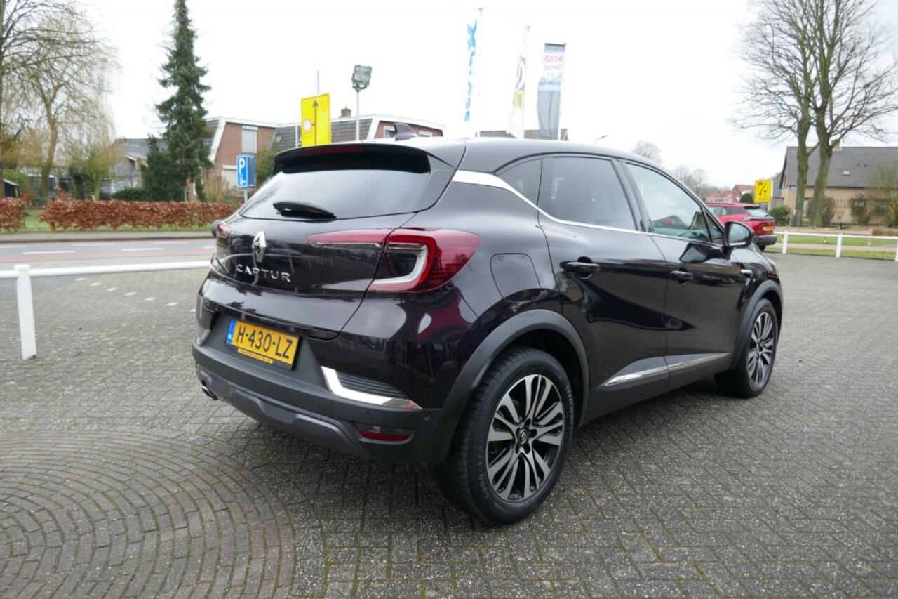 Renault CAPTUR 1.3 TCE INITIALE PARIS 154 PK ELEKTR/SCHUIFDAK / CAMERA 360 / LEDER