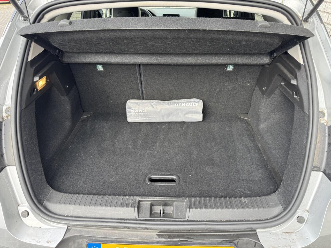 Renault CAPTUR 1.0 TCe 100 Intens | Navigatie | Apple CarPlay / Android Auto | Parkeersensoren |