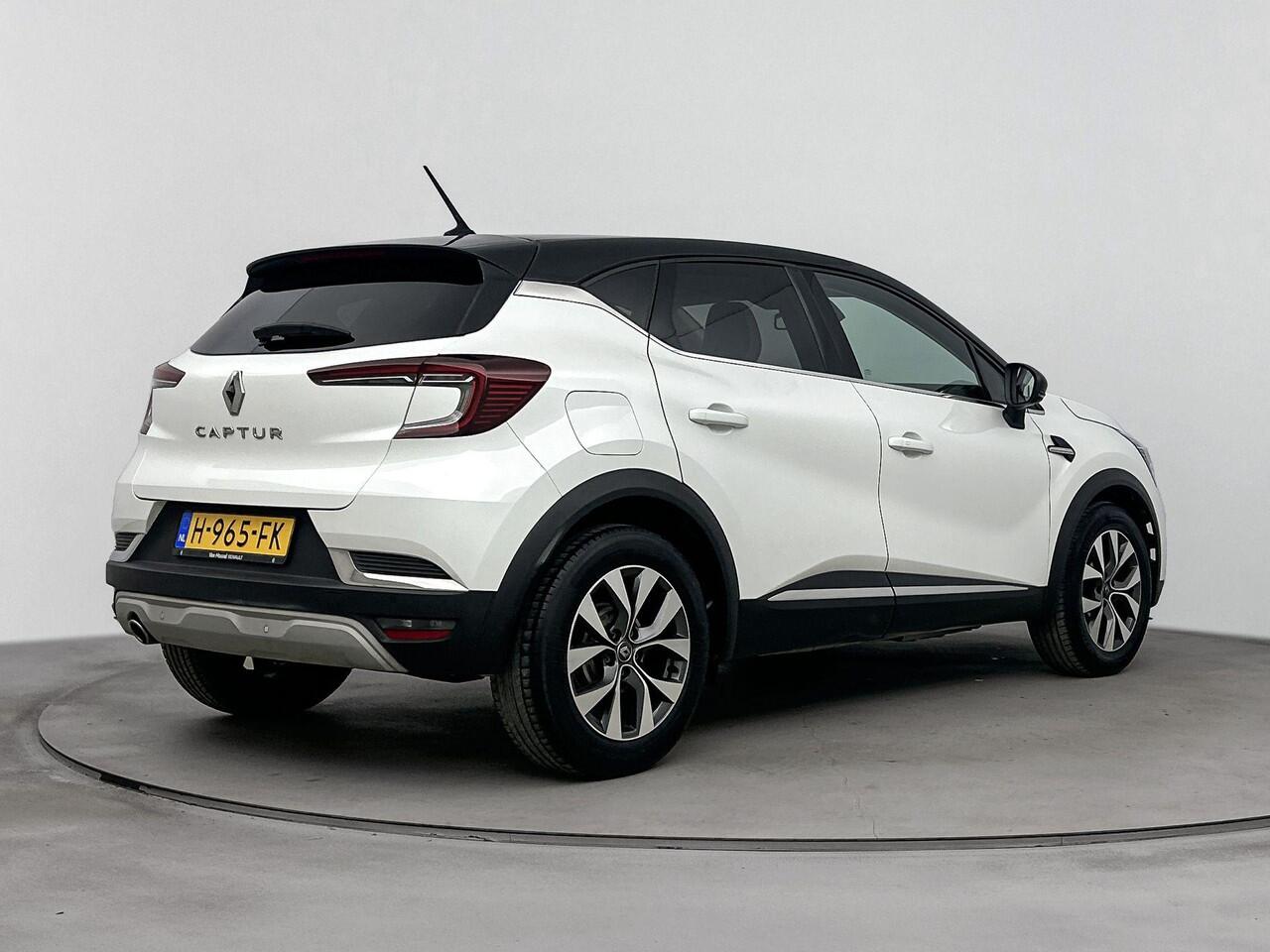 Renault CAPTUR 1.0 TCe 100 Intens | Achteruitrijcamera | Apple Carplay/Android Auto | Cruise Control | Climate Control | Half-Leder | Keyless | Parkeersensoren Achter | Stoelverwarming |