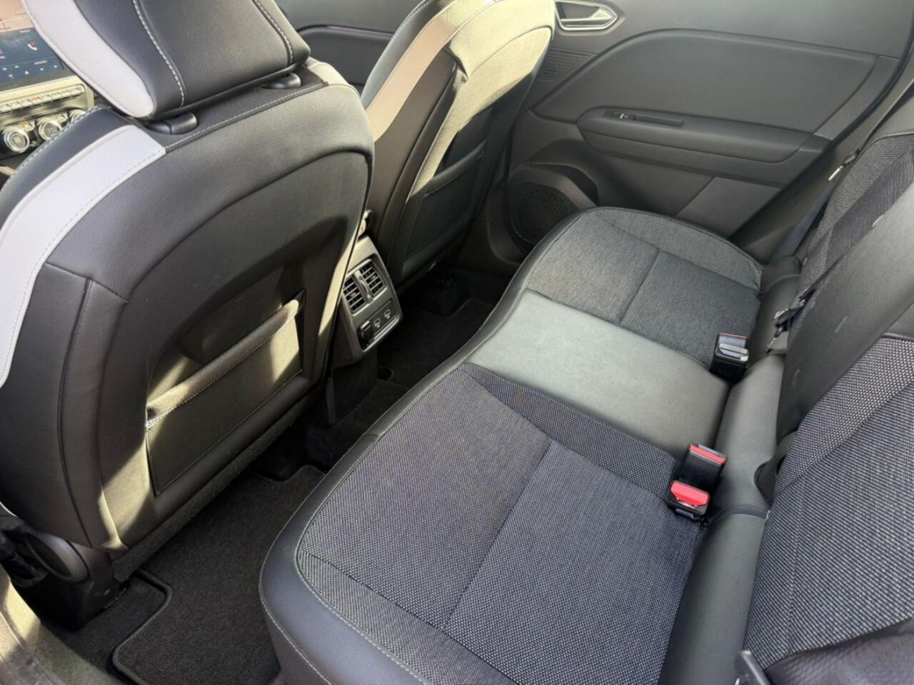 Renault CAPTUR 1.3 TCe 130 ZEN Apple carplay Android*navigatie*automaat